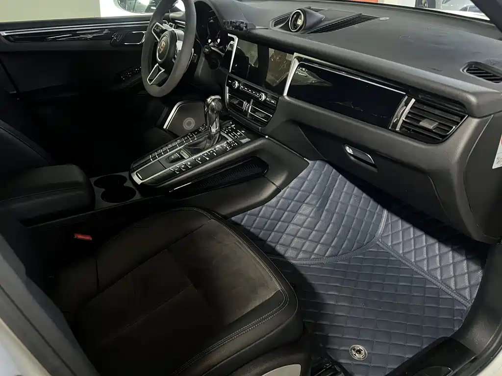 Macan 2020 Macan 2.0T купить на сайте DeffCars