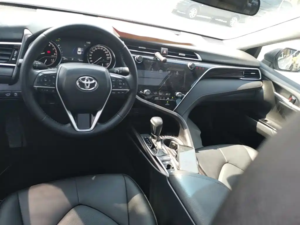 Camry 2019 2.5G Deluxe Edition National V купить на сайте DeffCars
