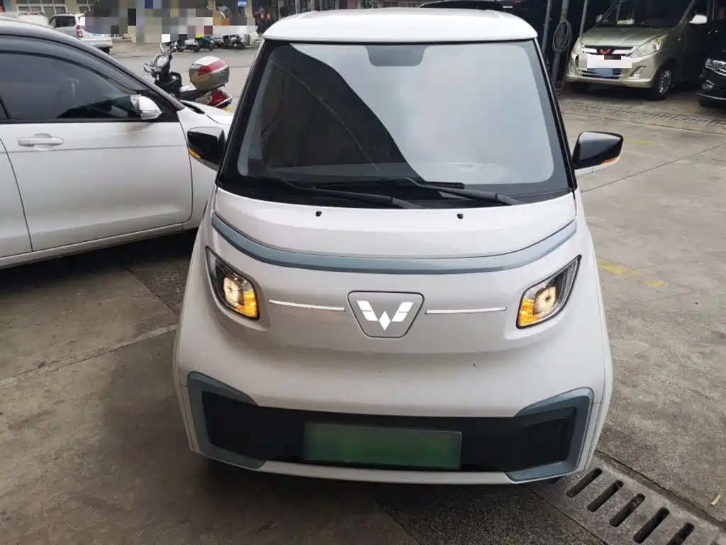 Wuling NanoEV 2021 Love Model купить на сайте DeffCars
