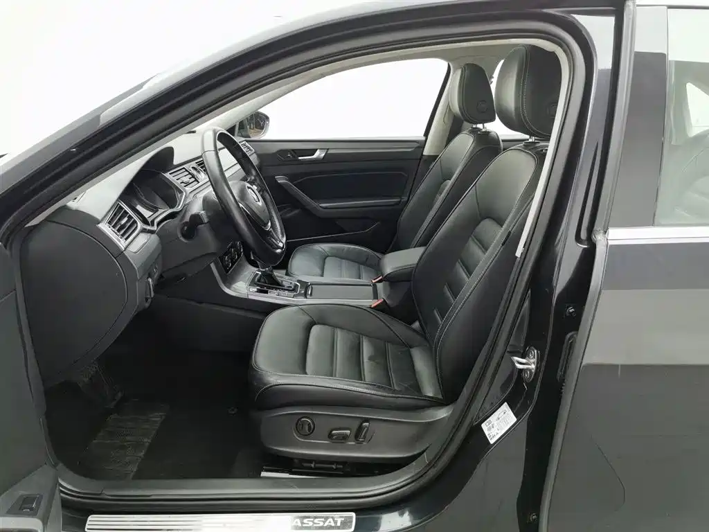 Passat 2017 280TSI DSG Premium Edition купить на сайте DeffCars