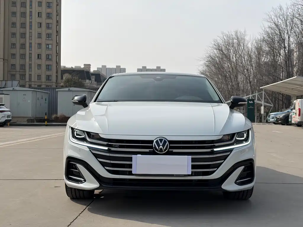 FAW-Volkswagen CC 2024 380TSI Dazzling Edition купить на сайте DeffCars