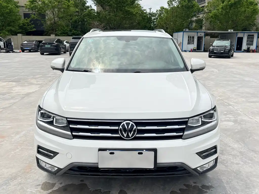 Tiguan L 2021 330TSI automatic two-wheel drive smart version купить на сайте DeffCars