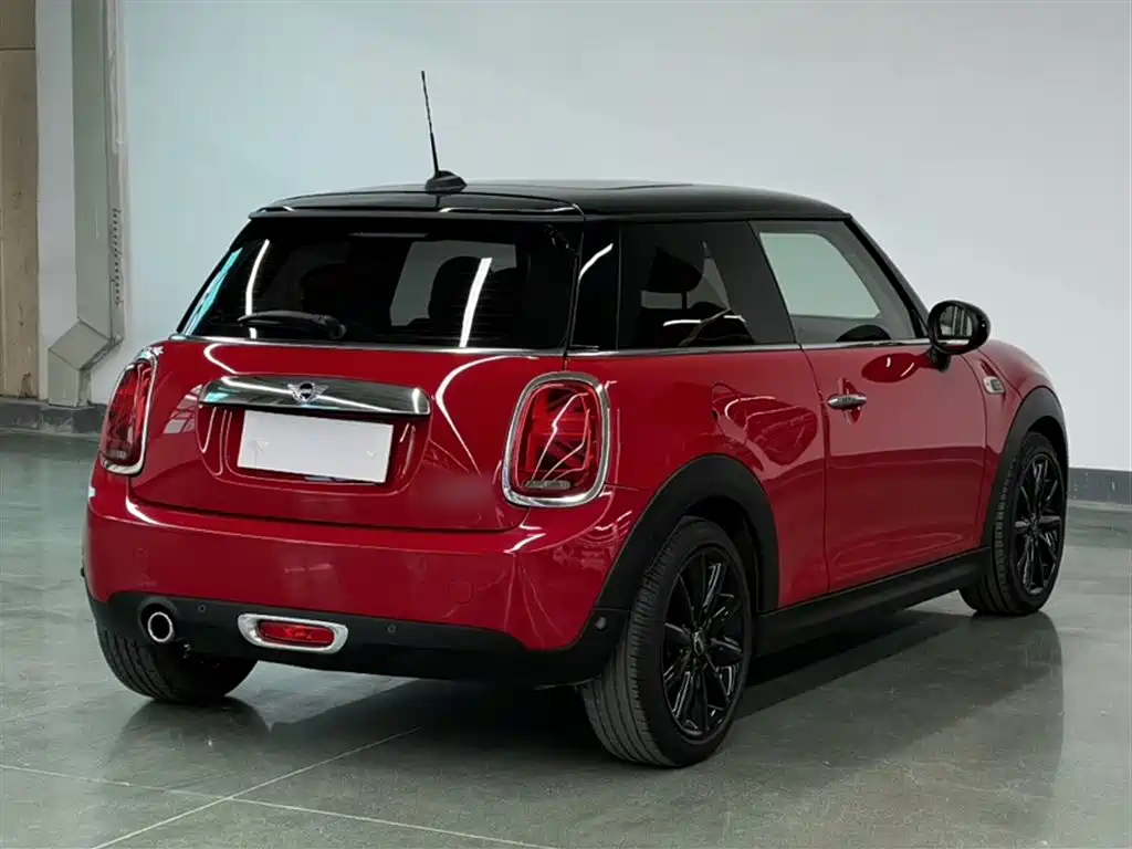 MINI 2018 1.5T COOPER Artist купить на сайте DeffCars