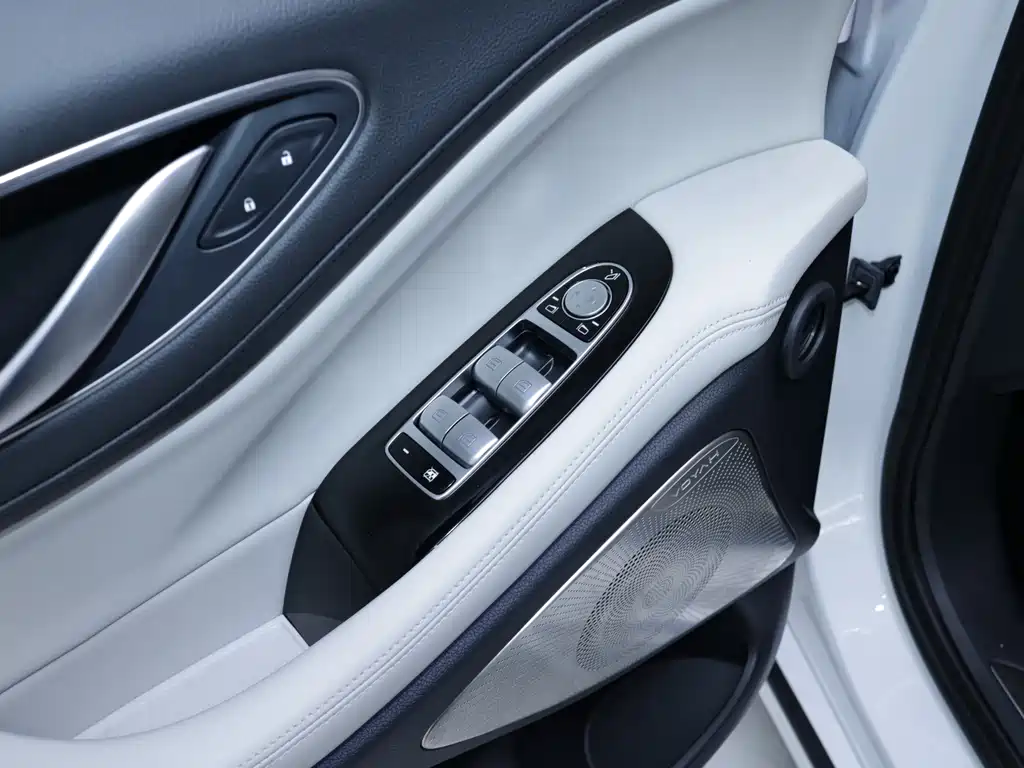Lantu Dreamer 2025 PHEV four-wheel drive flagship Kunpeng version купить на сайте DeffCars