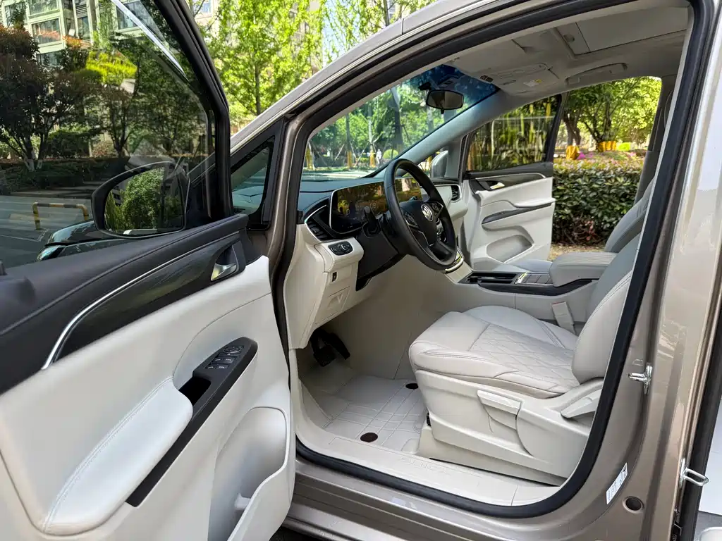 Buick GL8 2023 ES Lu Zun Comfort Type купить на сайте DeffCars