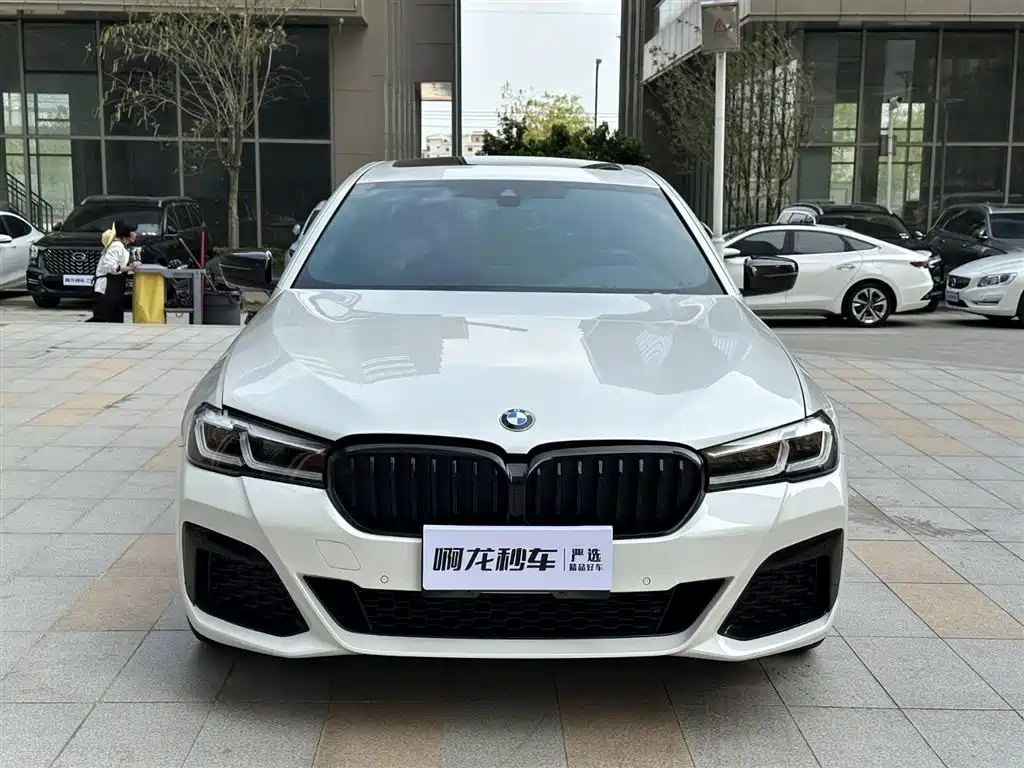 BMW 5 Series 2021 525Li M Sports Package купить на сайте DeffCars