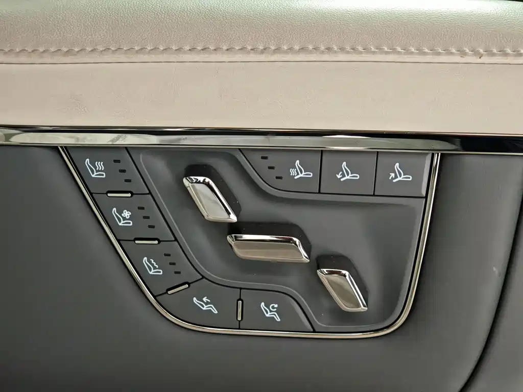 Jikrypton 009 2024 seven-seat aisle version four-wheel drive 108kWh купить на сайте DeffCars