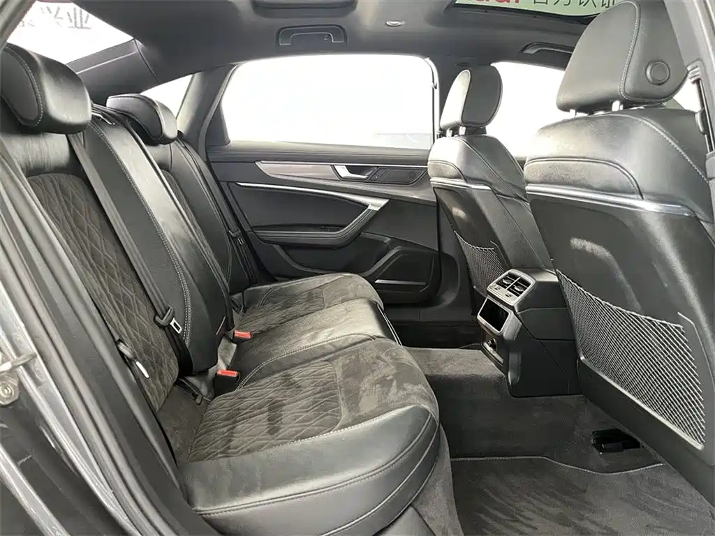 Audi A6L 2020 55 TFSI quattro exclusive dynamic model купить на сайте DeffCars