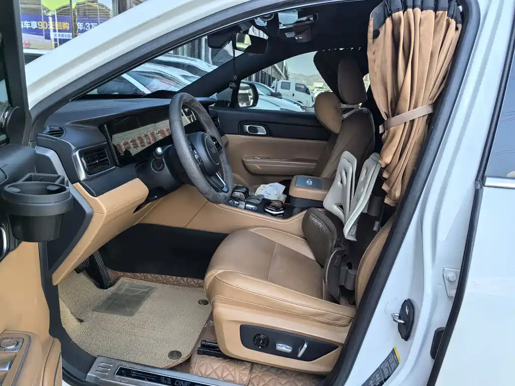 Ideal ONE 2021 extended range 6-seater version купить на сайте DeffCars