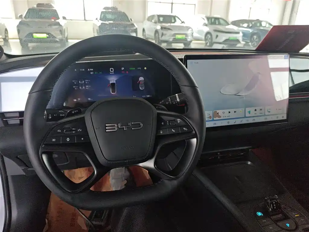 Seal 2025 650 Smart Driving Edition купить на сайте DeffCars