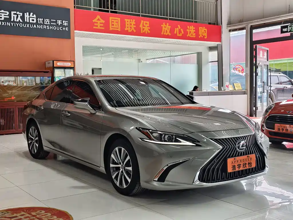 Lexus ES 2018 200 Excellence Edition National VI купить на сайте DeffCars