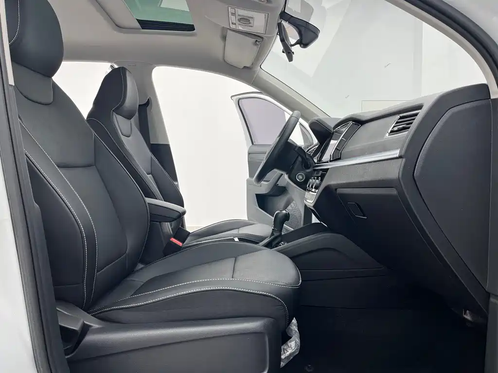 Komic 2023 facelift 1.5L automatic comfort version купить на сайте DeffCars