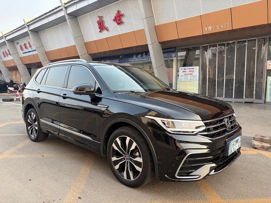 Tiguan L 2024 Outstanding Model 330TSI Automatic Two-wheel Drive R-Line Longyao Edition купить на сайте DeffCars
