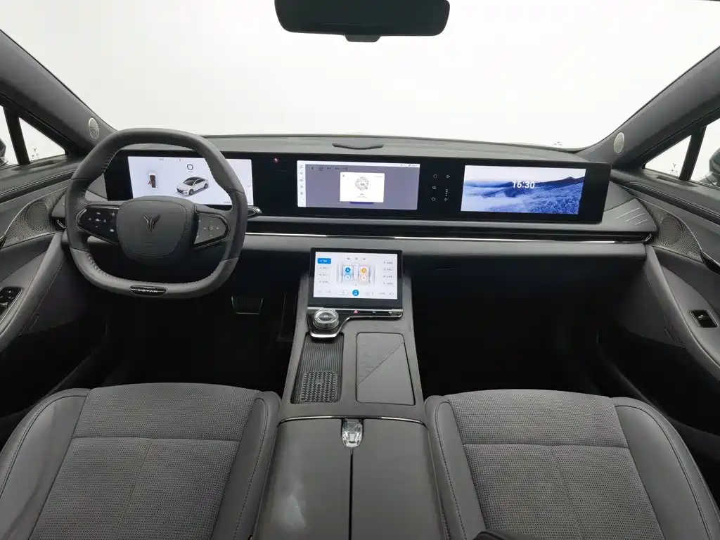 Lantu Chasing Light 2024 PHEV four-wheel drive ultra-long range flagship version купить на сайте DeffCars