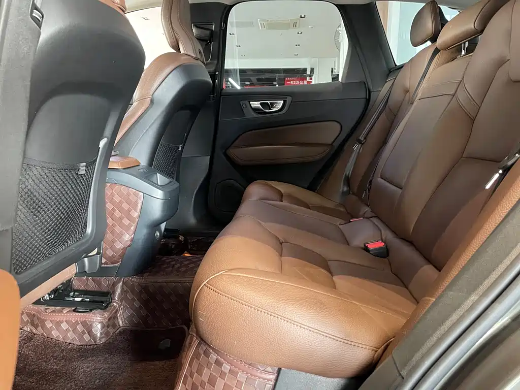 Volvo XC60 2019 T5 Four-wheel Drive Smart Edition National VI купить на сайте DeffCars
