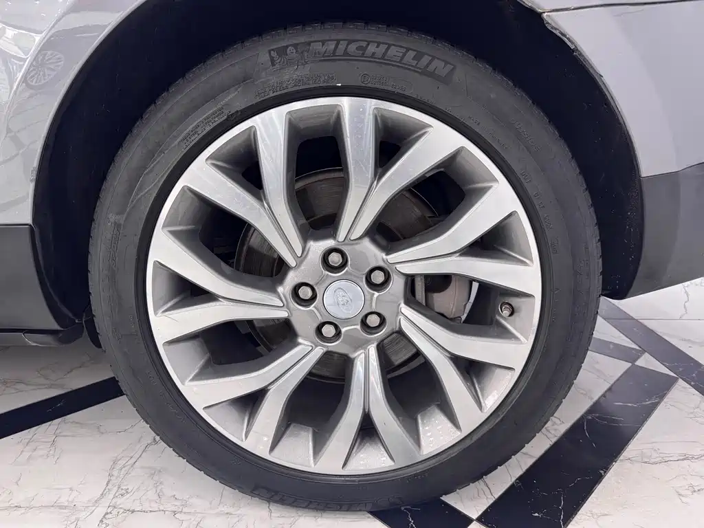 Range Rover Sport 2020 3.0 L6 SE купить на сайте DeffCars