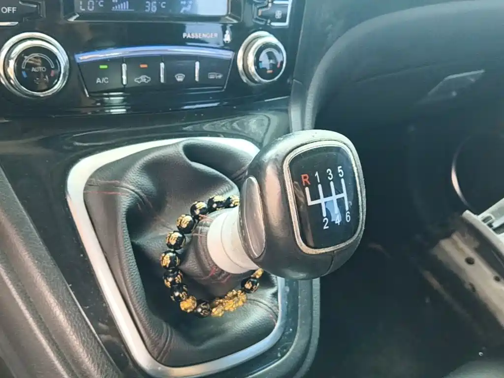 HAVAL H6 2015 upgraded version 1.5T manual two-wheel drive elite type купить на сайте DeffCars