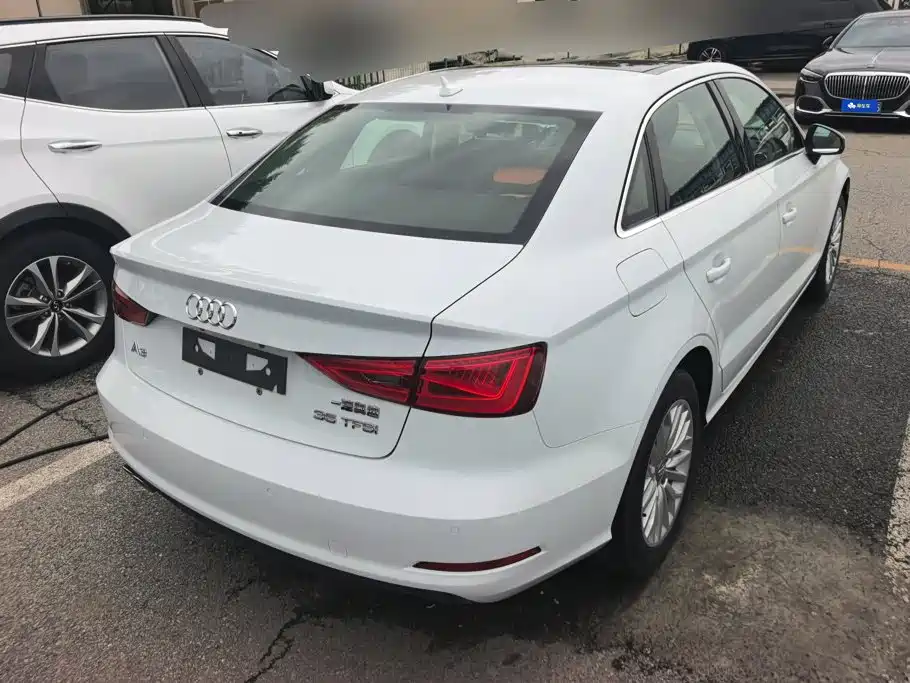 Audi A3 2015 Limousine 35 TFSI millionth commemorative smart collar model купить на сайте DeffCars