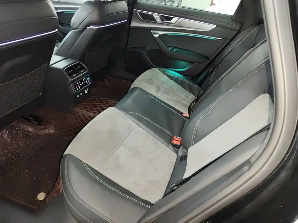 Audi A6L 2024 45 TFSI Premium Dynamic Model купить на сайте DeffCars