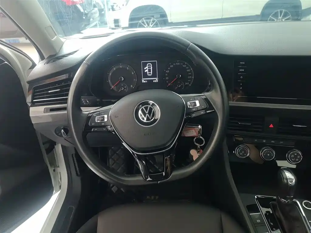 Bora 2021 1.5L automatic comfort intelligent connected version купить на сайте DeffCars