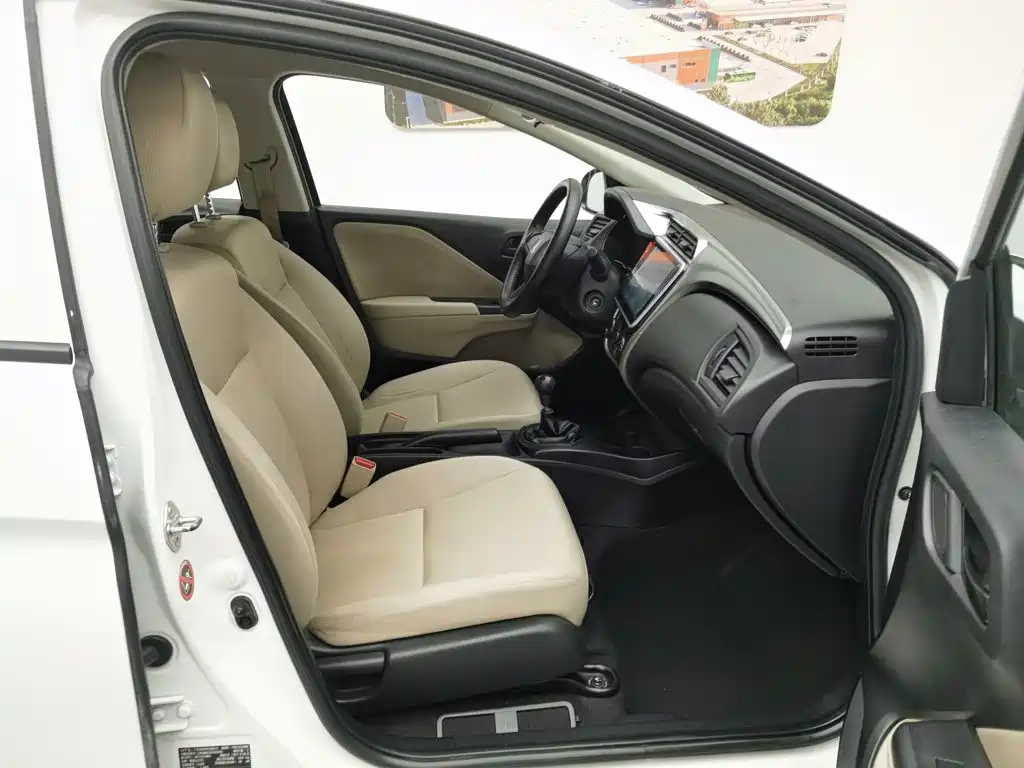Fengfan 2017 1.5L manual comfort version купить на сайте DeffCars