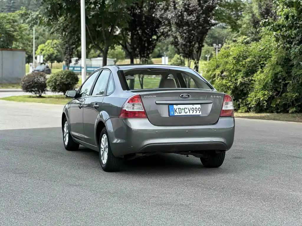 Focus 2013 sedan classic 1.8L automatic fashion model купить на сайте DeffCars