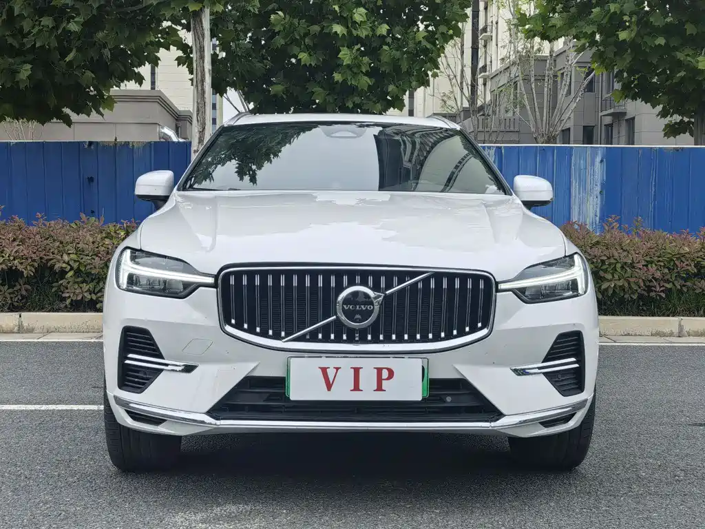 Volvo XC60 plug-in hybrid 2024 T8 plug-in hybrid long-range four-wheel drive Zhiya luxury version купить на сайте DeffCars