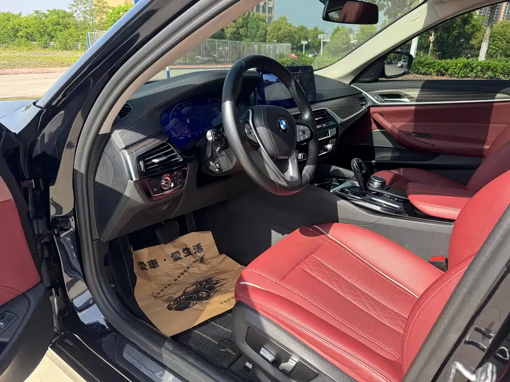 BMW 5 Series 2023 530Li Leading Luxury Package купить на сайте DeffCars