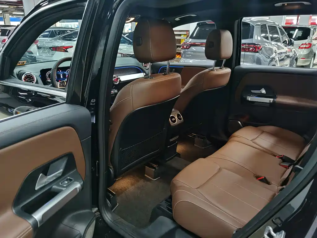 Mercedes-Benz GLB 2024 facelift GLB 220 fashion model купить на сайте DeffCars