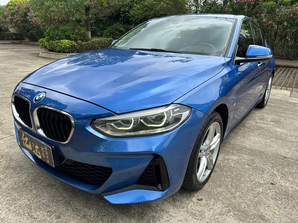 BMW 1 Series 2020 120i M Sports Package купить на сайте DeffCars