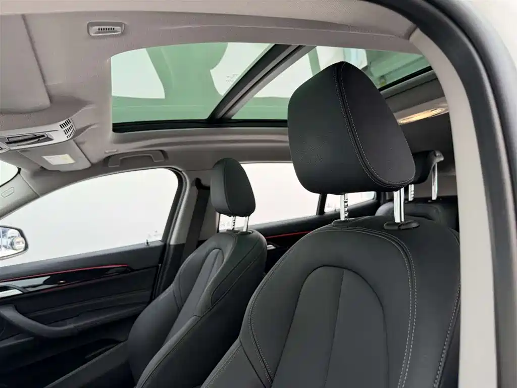 BMW X2 2020 sDrive20i M Off-Road Package купить на сайте DeffCars