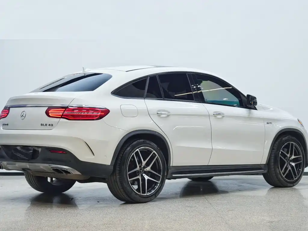 Mercedes-Benz GLE Coupe AMG 2017 AMG GLE 43 4MATIC Coupe SUV купить на сайте DeffCars