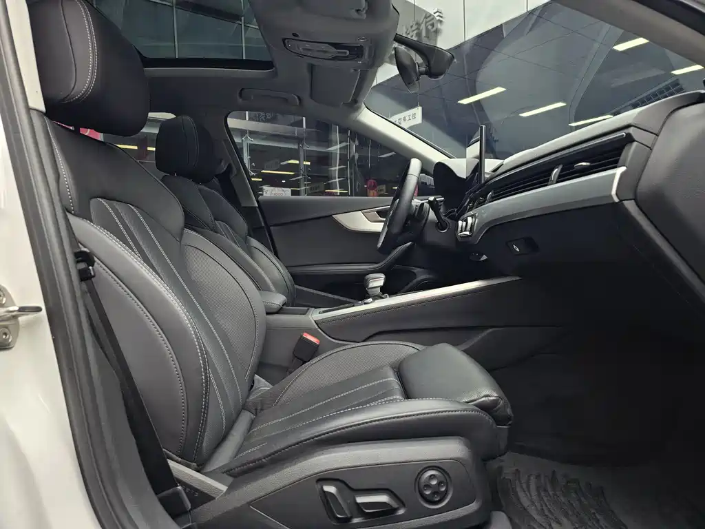 Audi A4L 2023 40 TFSI luxury and dynamic model купить на сайте DeffCars