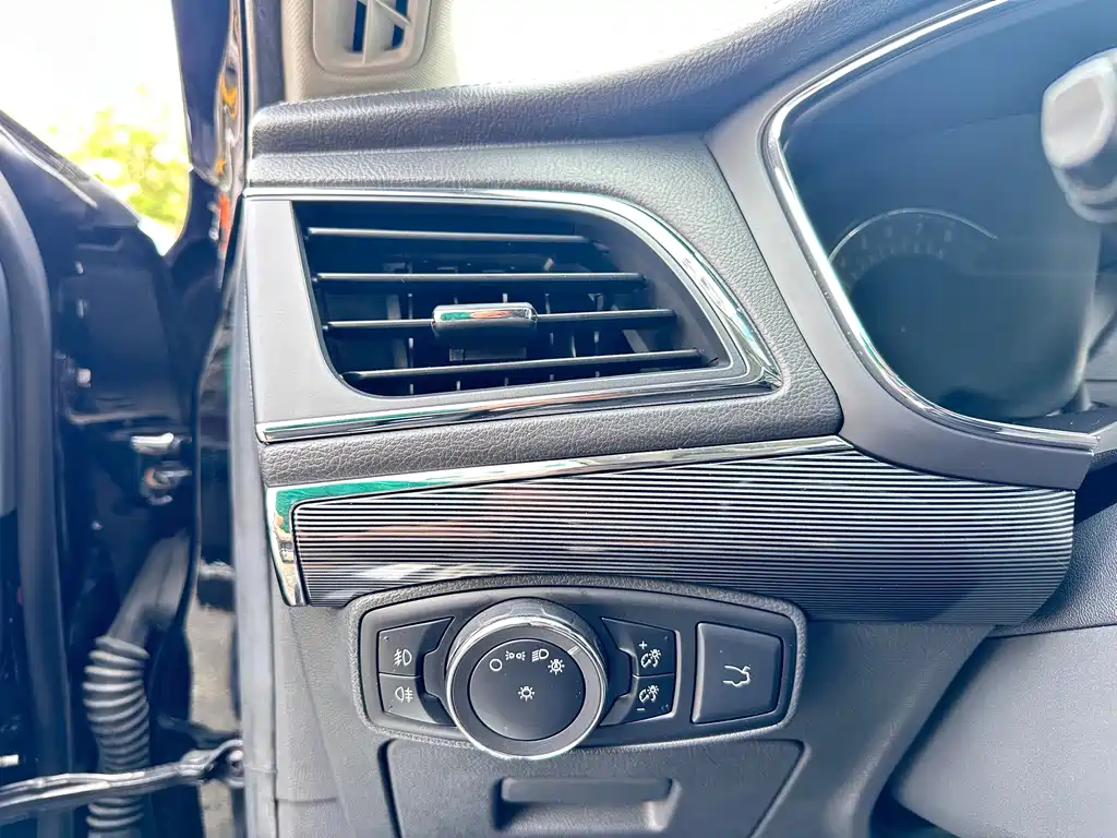 Taurus 2019 EcoBoost 245 Exclusive Edition купить на сайте DeffCars