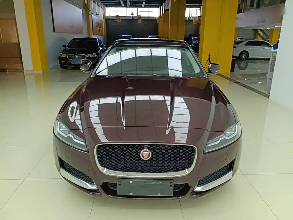 Jaguar XFL 2020 XFL 2.0T P250 four-wheel drive exclusive edition купить на сайте DeffCars