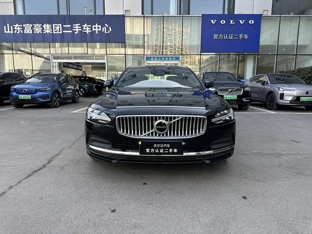 Volvo S90 2024 B5 Zhiyi Luxury Edition купить на сайте DeffCars