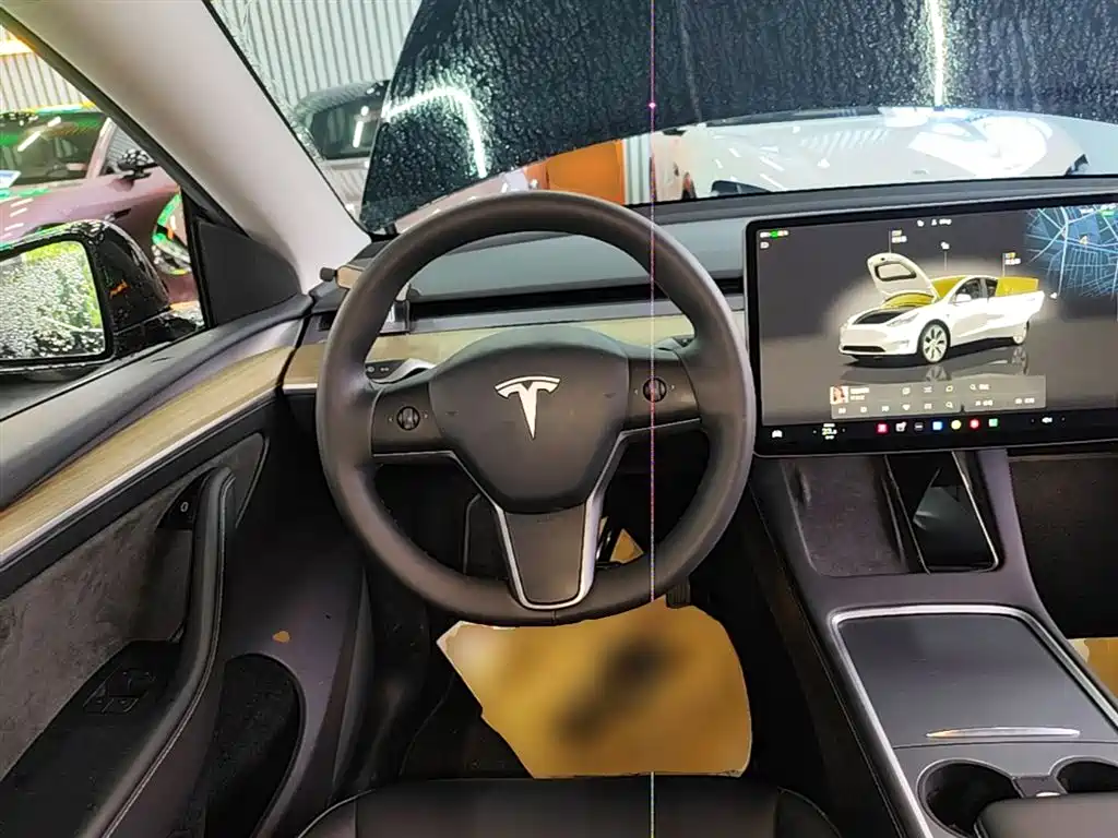 Model Y 2022 facelift rear-wheel drive version купить на сайте DeffCars