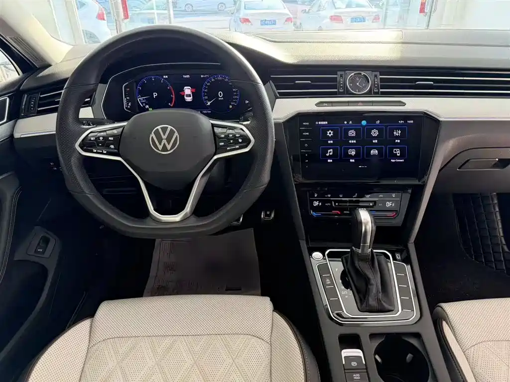 Magotan 2023 2 million commemorative edition 330TSI DSG leading model купить на сайте DeffCars