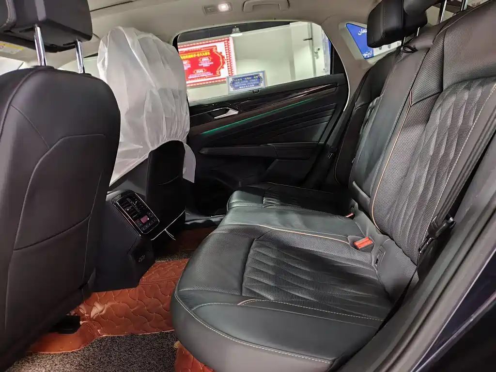 Passat 2019 330TSI Premium Edition National V купить на сайте DeffCars