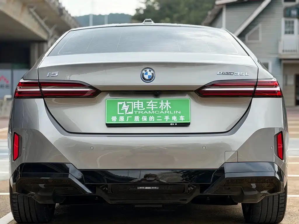 BMW i5 2024 eDrive 35L M Sports Package купить на сайте DeffCars