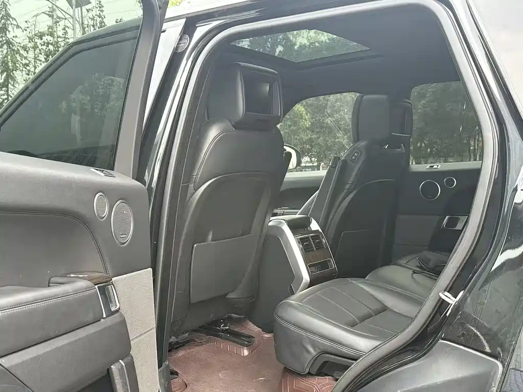 Range Rover Sport New Energy 2018 P400e купить на сайте DeffCars