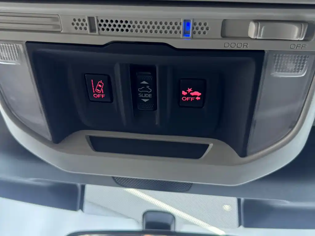 Forester 2022 2.0i AWD Deluxe Edition EyeSight купить на сайте DeffCars