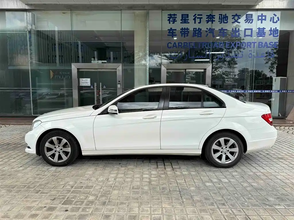 Mercedes-Benz C-Class 2013 C 180 CGI Classic купить на сайте DeffCars