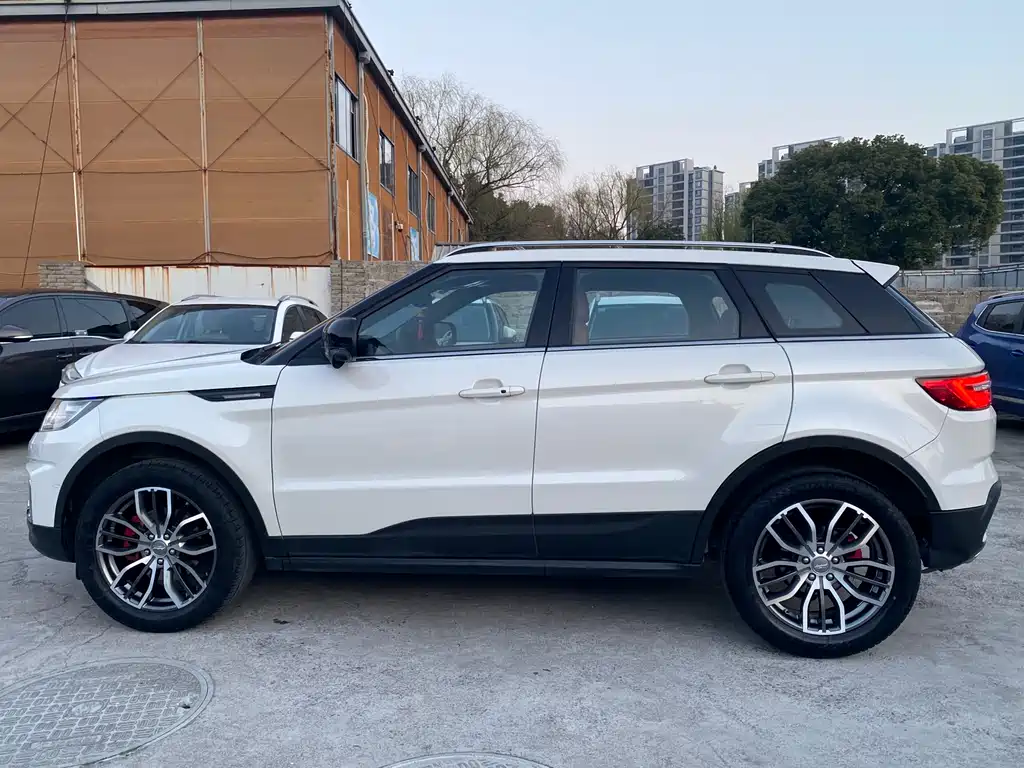 Landwind X7 2018 Jinyue 1.5T Panoramic Supreme Model купить на сайте DeffCars