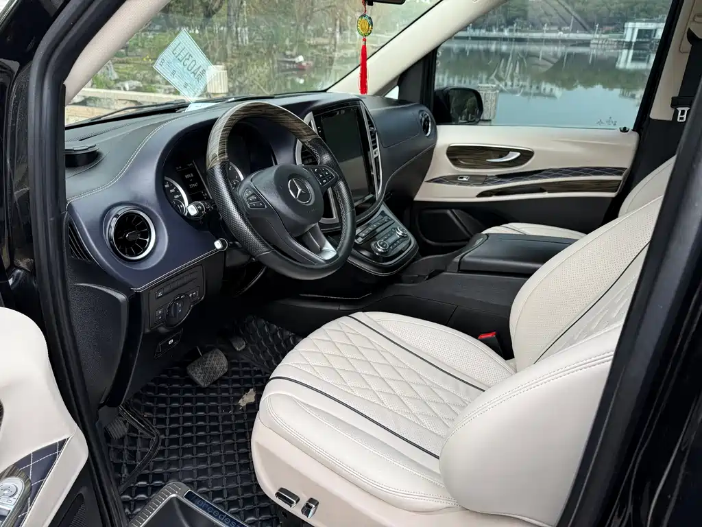 Vito 2020 2.0T Business Edition 8 seats купить на сайте DeffCars