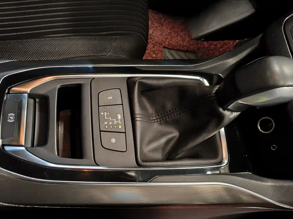 Peugeot 408 2018 350THP Automatic Deluxe Edition купить на сайте DeffCars