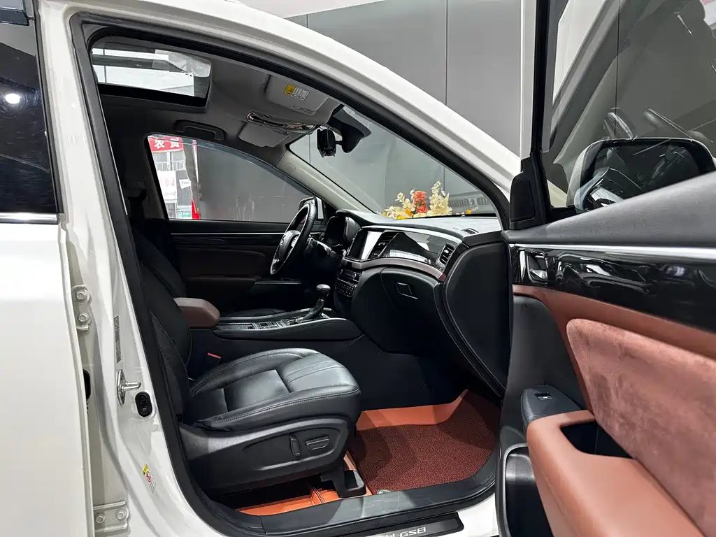 Trumpchi GS8 2017 320T 2WD Luxury Connected Edition (seven seats) купить на сайте DeffCars