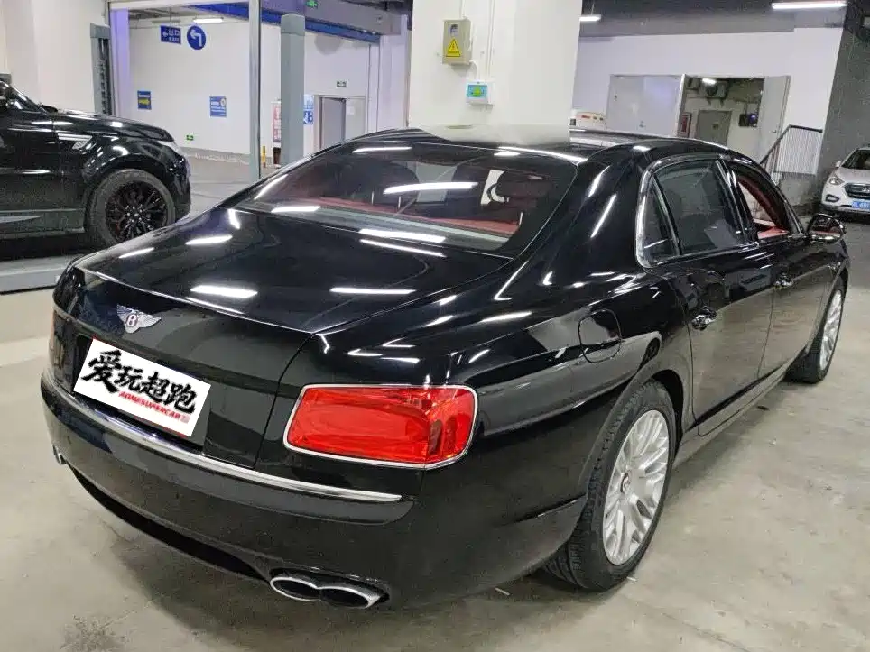 Flying Spur 2017 4.0T V8 Standard Edition купить на сайте DeffCars