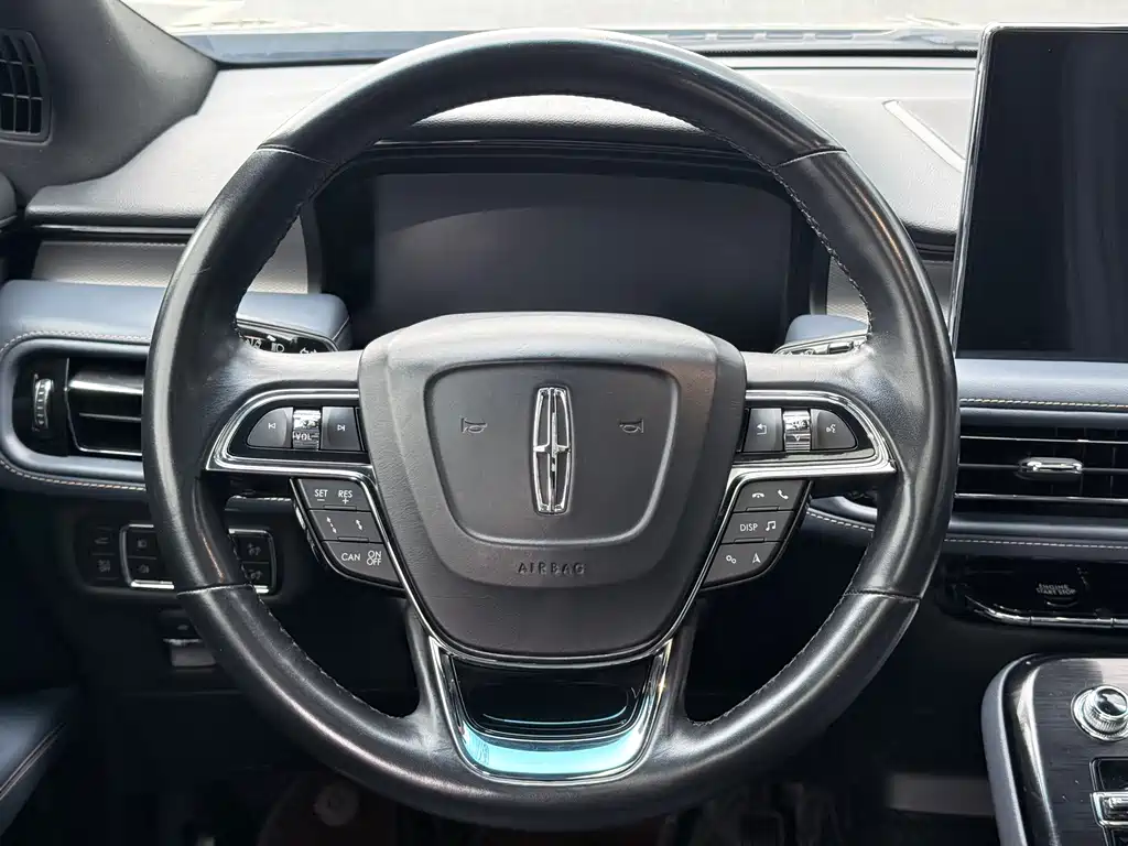 Voyager 2021 2.0T four-wheel drive elegant version купить на сайте DeffCars