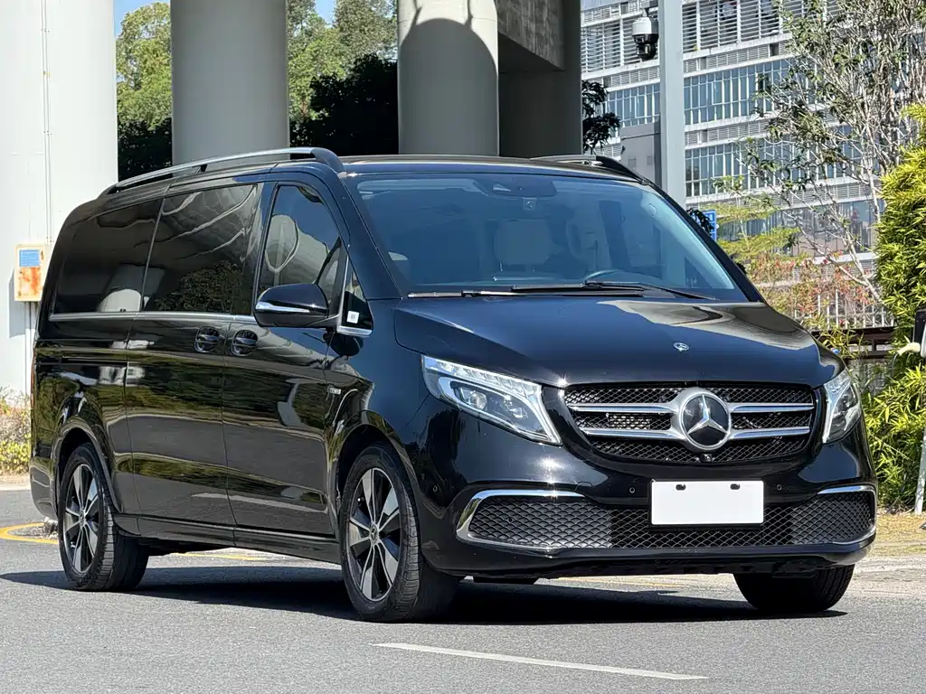 Mercedes-Benz V-Class 2021 V 260 L Long Wheelbase Premium Edition купить на сайте DeffCars